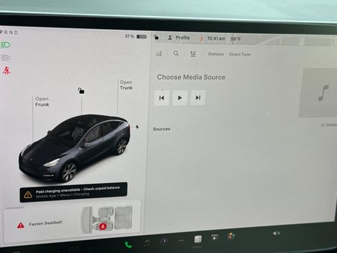 Used 2022 Tesla Model Y Long Range image 22