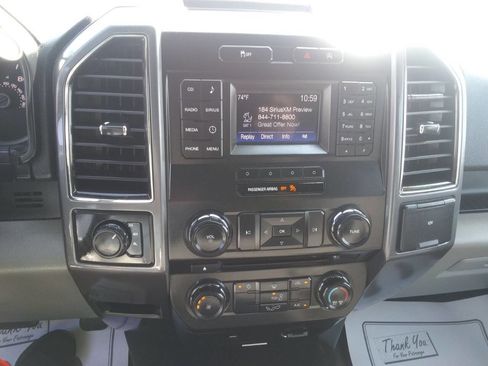 Used 2017 Ford F150 XLT image 24