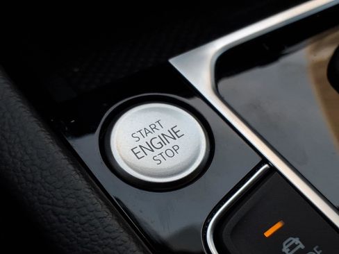 Certified 2022 Volkswagen Arteon SEL w/ Black Wheel Package image 33