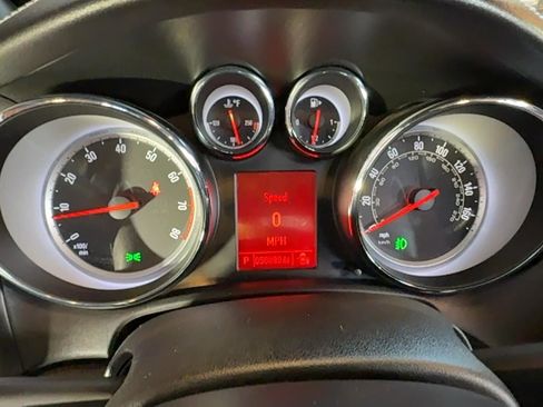 Used 2019 Buick Cascada Premium image 19