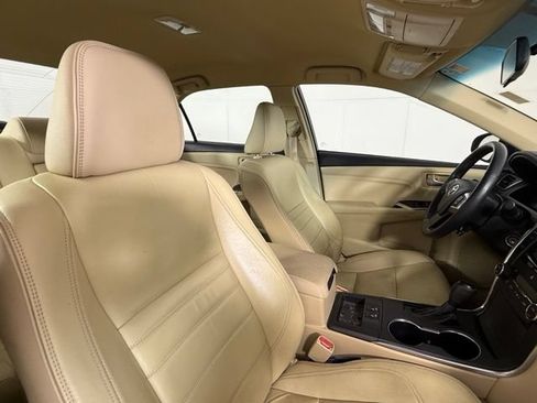 Used 2016 Toyota Camry XLE FWD image 30