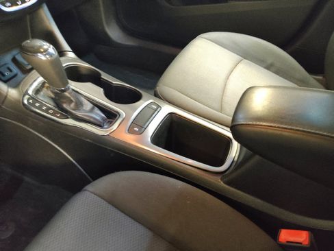 Used 2019 Chevrolet Cruze LT image 26