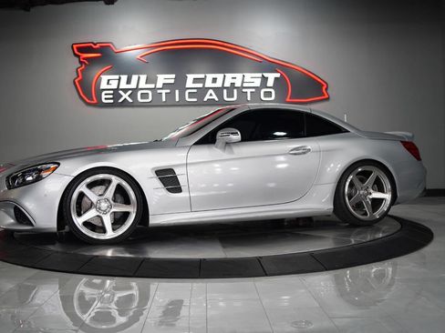 Used 2018 Mercedes-Benz SL 450 image 4
