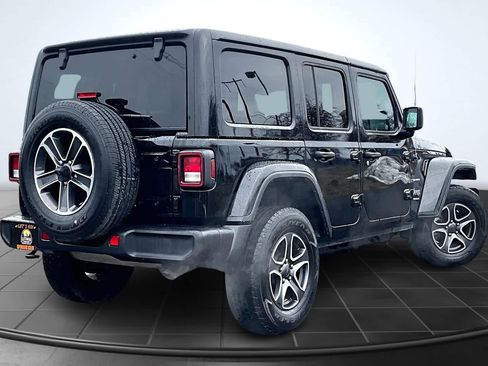 Used 2023 Jeep Wrangler Sahara image 23