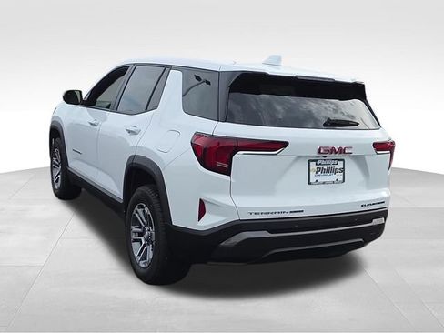 Used 2025 GMC Terrain Elevation AWD/4WD image 3