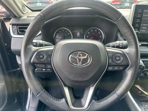 Used 2019 Toyota RAV4 XLE Premium w/ Cold Weather Package AWD/4WD image 16