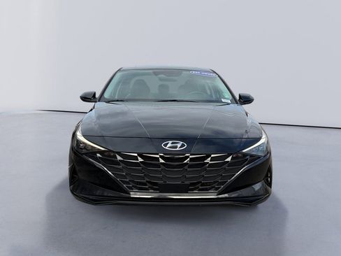 Used 2023 Hyundai Elantra Limited image 8
