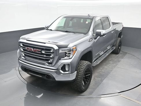 Used 2021 GMC Sierra 1500 SLT w/ SLT Premium Package AWD/4WD image 16