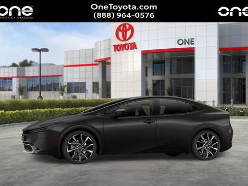 New 2026 Toyota Prius XSE image 4