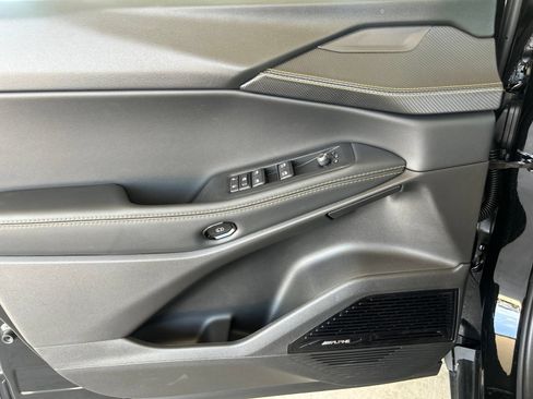 New 2026 Jeep Cherokee Limited AWD/4WD image 10