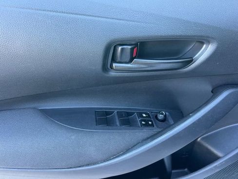 Used 2023 Toyota Corolla LE image 11