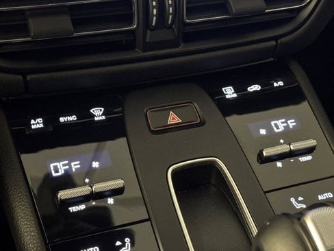 Used 2024 Porsche Macan GTS image 20