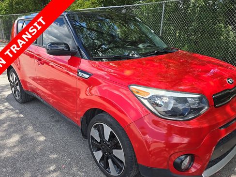 Used 2018 Kia Soul + FWD image 3