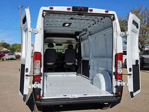 New 2026 RAM ProMaster 2500 w/ Quick Order Package 22G SLT FWD image 8