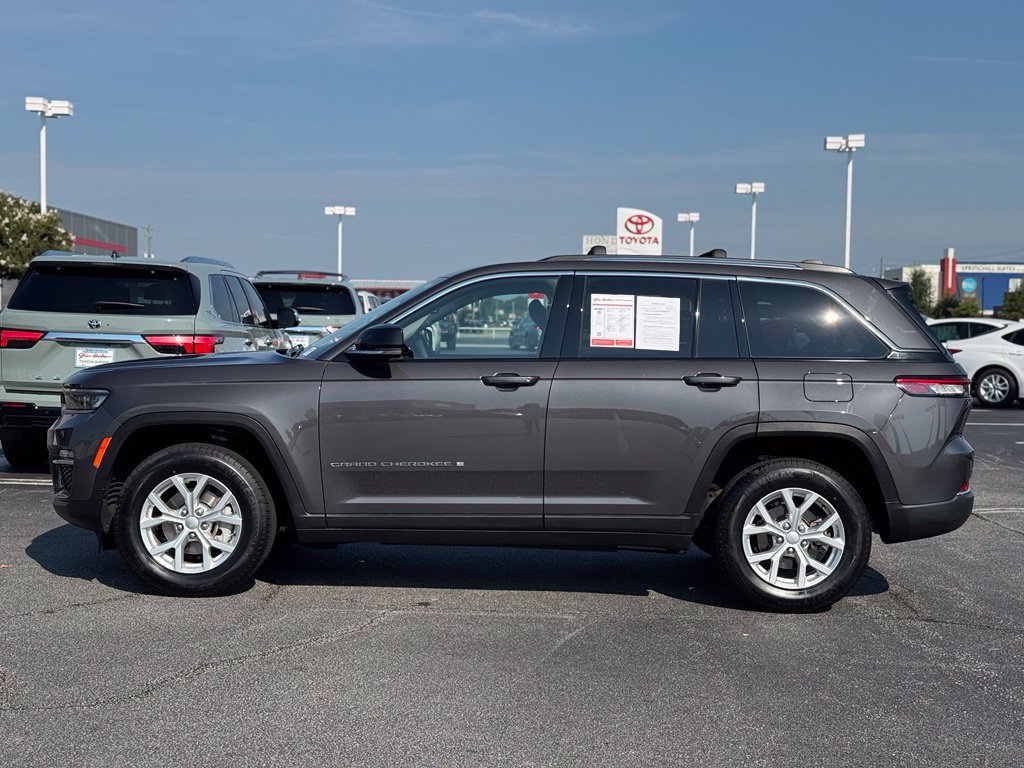 Used 2023 Jeep Grand Cherokee Limited AWD/4WD image 8