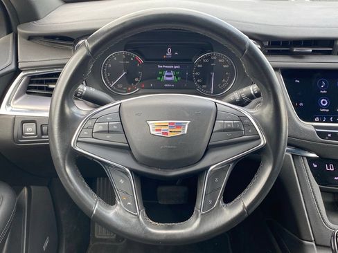 Used 2023 Cadillac XT5 Luxury FWD image 7