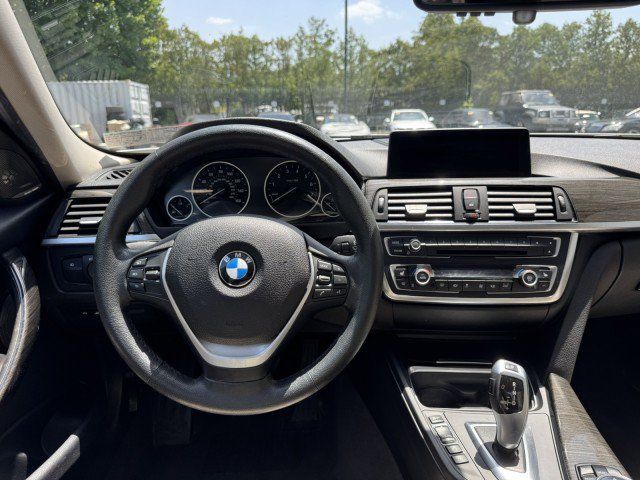 Used 2015 BMW 335i xDrive Sedan AWD/4WD image 27