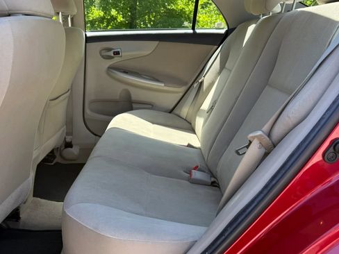 Used 2013 Toyota Corolla LE FWD image 6