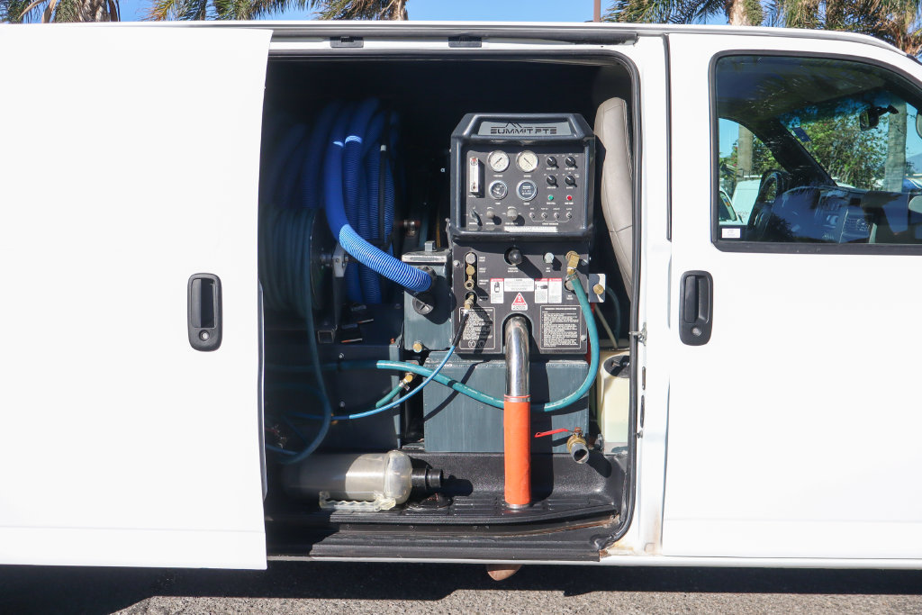 Used 2020 Chevrolet Express 3500 Extended w/ Driver Convenience Package RWD image 11