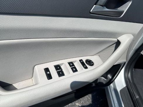 Used 2019 Hyundai Sonata SEL image 22