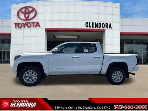 New 2026 Toyota Tacoma SR5 RWD image 6
