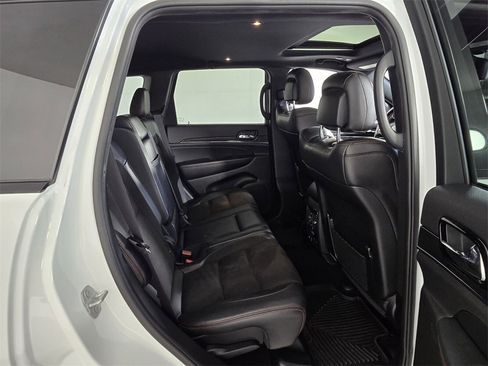 Used 2021 Jeep Grand Cherokee Trailhawk image 14