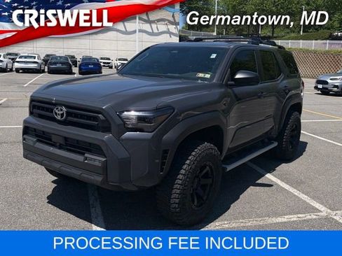 Used 2025 Toyota 4Runner SR5 AWD/4WD image 1