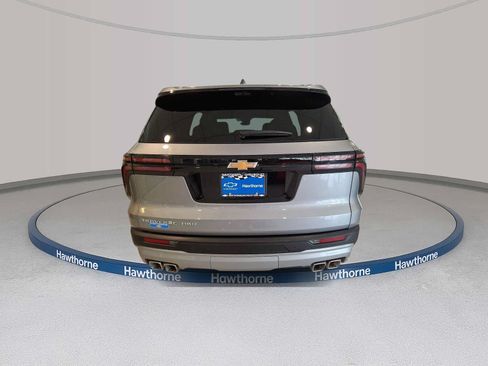 Used 2026 Chevrolet Traverse LT w/ Driver Confidence Package AWD/4WD image 5