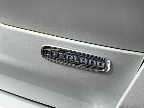 Used 2021 Jeep Grand Cherokee L Overland w/ Luxury Tech Group IV AWD/4WD image 15