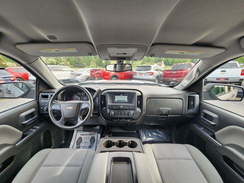 Used 2019 Chevrolet Silverado 1500 W/T w/ WT Convenience Package AWD/4WD image 9