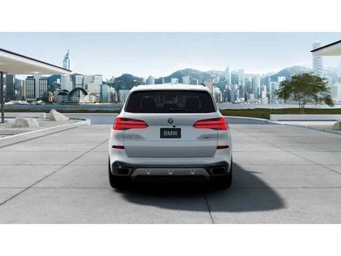 New 2026 BMW X5 xDrive50e w/ M Sport Package AWD/4WD image 5