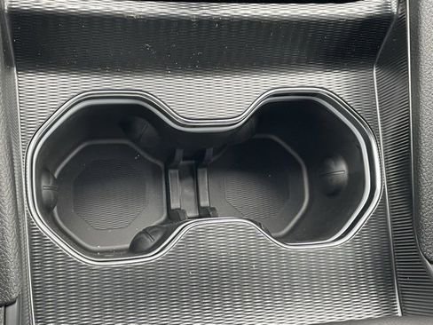 New 2025 Jeep Grand Cherokee L Laredo image 24