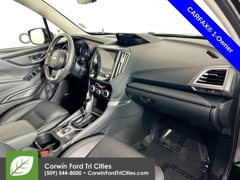 Used 2024 Subaru Forester Touring w/ Convenience Package image 30