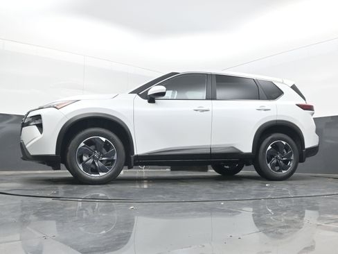 New 2026 Nissan Rogue SV image 24