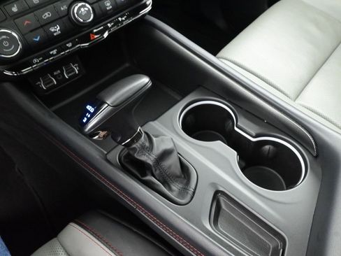 Used 2024 Dodge Durango GT image 31