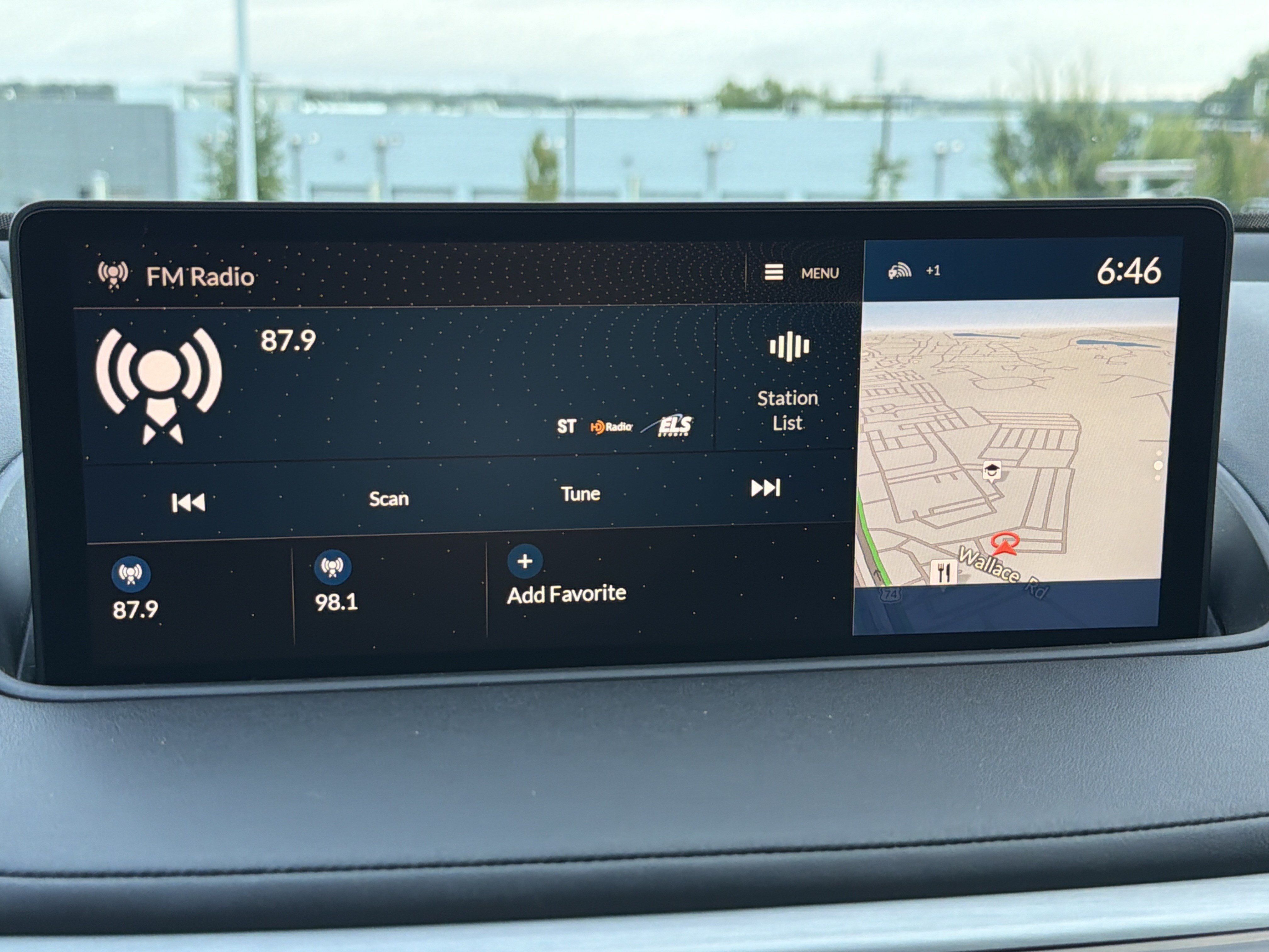 Used 2024 Acura MDX w/ Technology Package FWD image 19