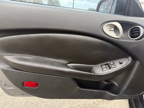 Used 2013 Nissan 370Z Coupe image 11