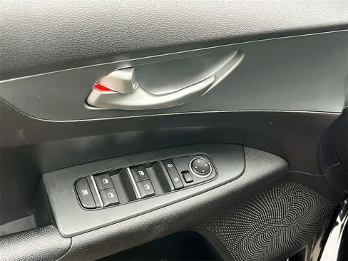 Used 2021 Kia Forte Sedan image 17