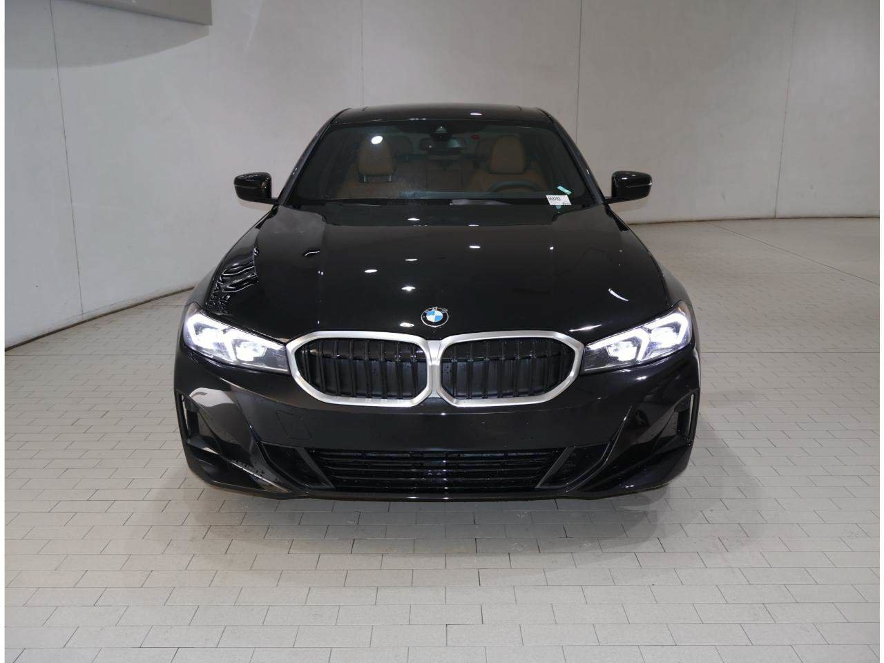 Used 2026 BMW 330i Sedan RWD image 9