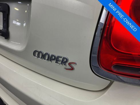 Used 2017 MINI Cooper S image 14