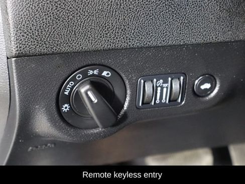 Used 2023 Dodge Charger SXT RWD image 16