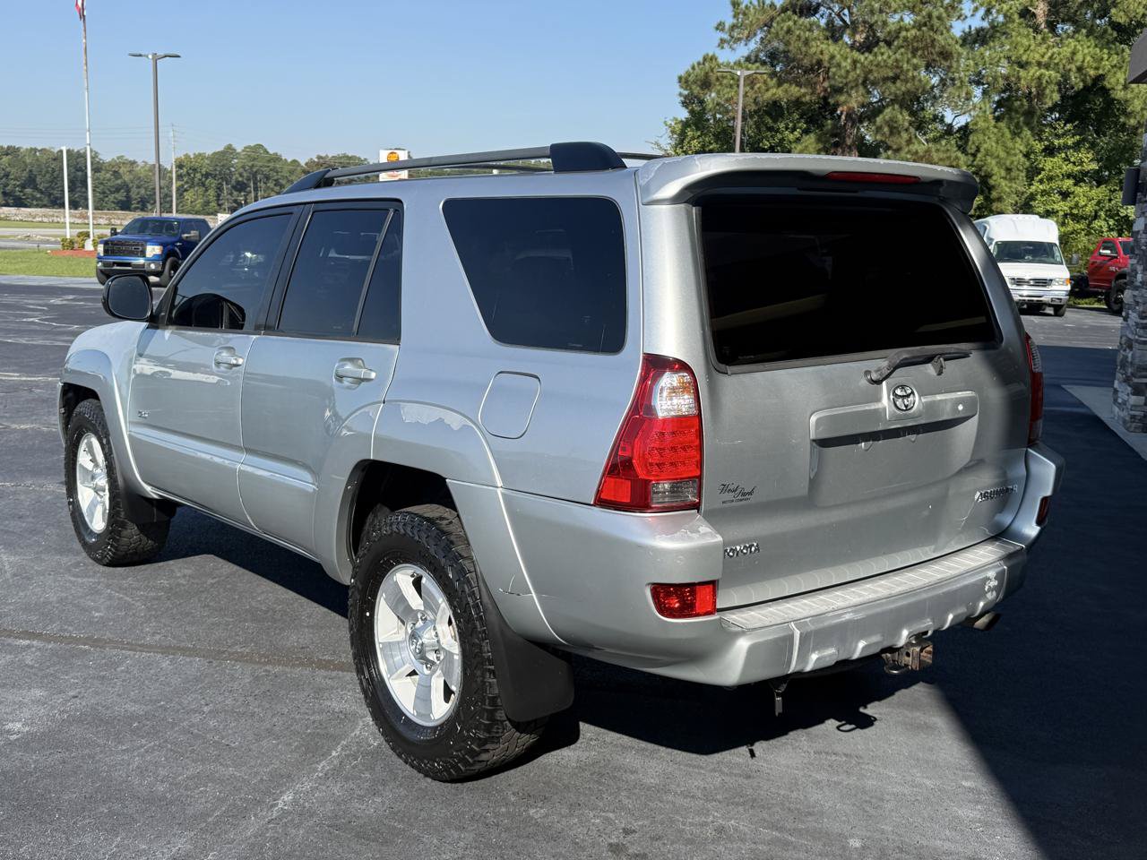 Used 2004 Toyota 4Runner SR5 RWD image 3