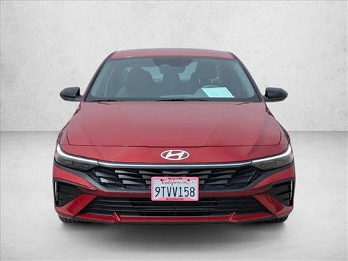 Certified 2025 Hyundai Elantra Sport FWD image 2