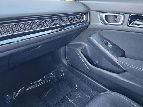 Used 2023 Honda Civic EX image 27