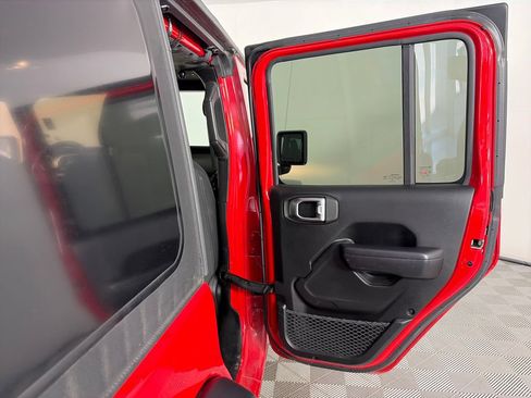 Used 2019 Jeep Wrangler Unlimited Sport S AWD/4WD image 29
