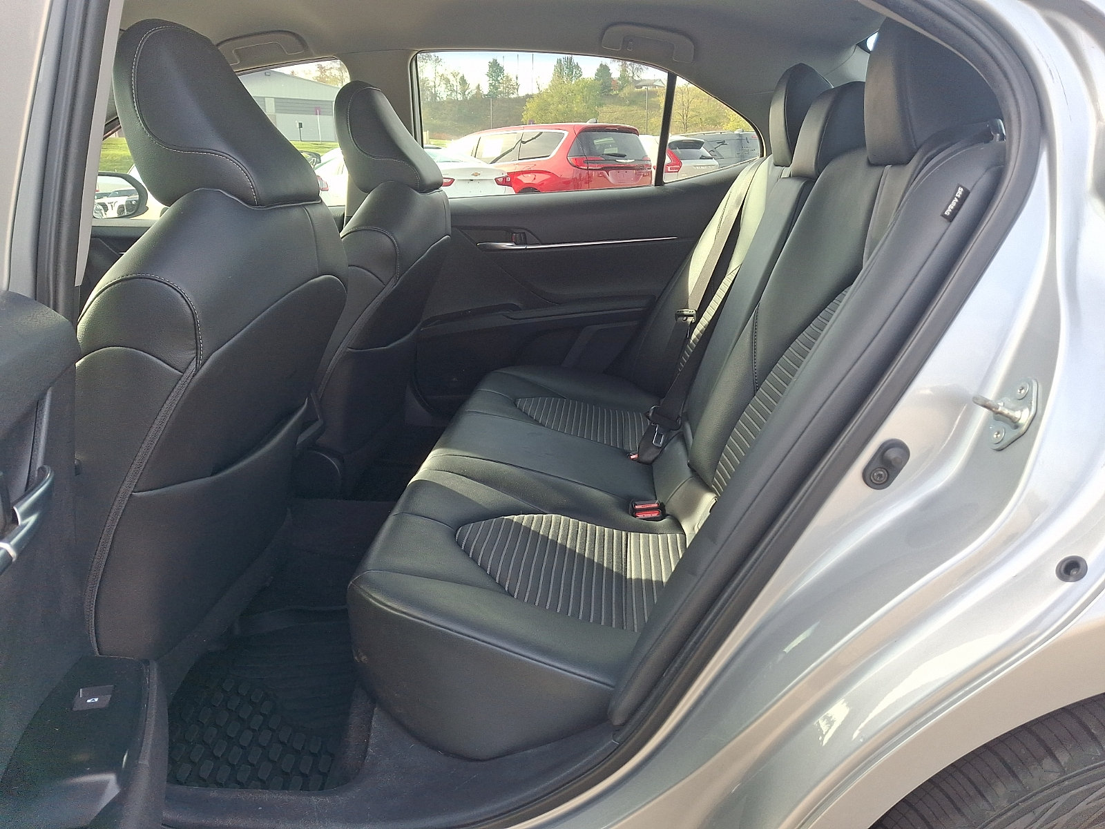 Used 2020 Toyota Camry SE AWD/4WD image 10