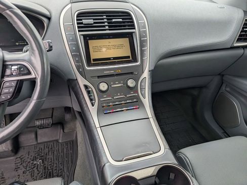 Used 2019 Lincoln Nautilus Reserve w/ Ultimate Package image 33