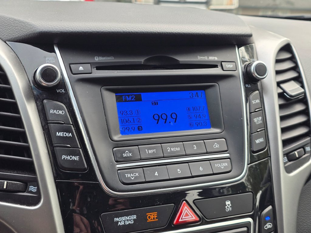 Used 2016 Hyundai Elantra GT FWD image 18