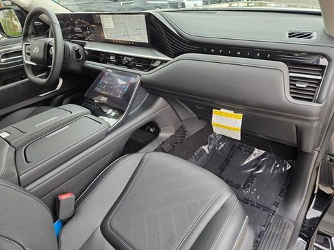 Certified 2026 INFINITI QX80 Luxe w/ Cargo Package RWD image 22