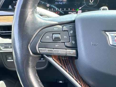 Used 2022 Cadillac Escalade ESV Premium Luxury AWD/4WD image 21